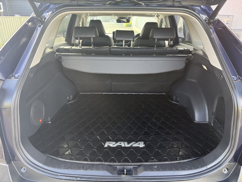 2024 Toyota RAV4 Limited 2.5P HV ECVT AWD SUV/5... image 5