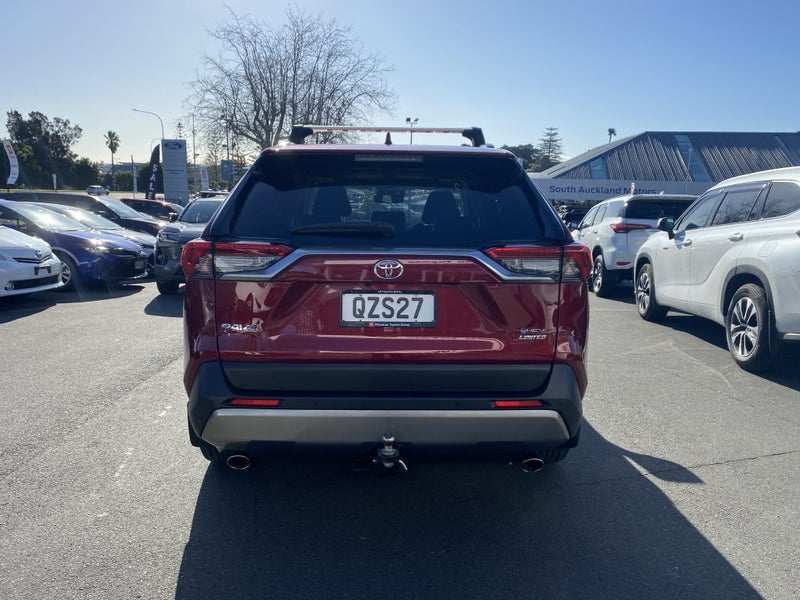 2024 Toyota RAV4 Limited 2.5P Hybrid image 3
