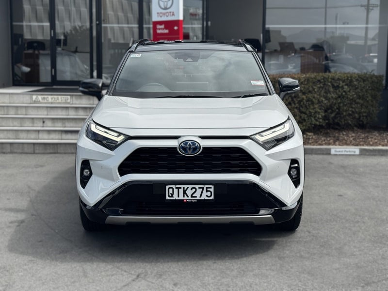 2024 Toyota RAV4 XSE 2.5L Hybrid AWD Auto SUV image 2