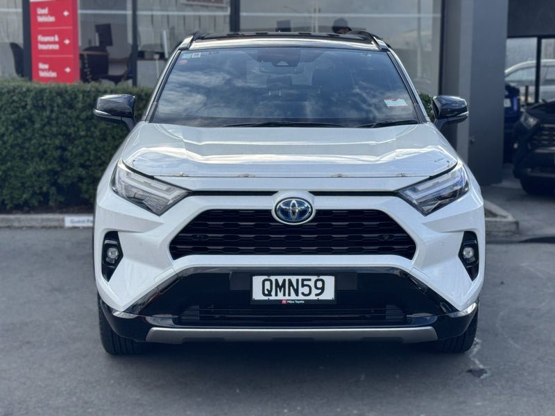 2024 Toyota RAV4 XSE 2.5P HV ECVT AWD SUV/5D/5S image 2