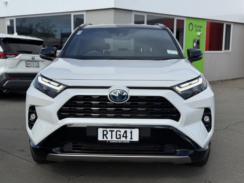 2024 Toyota RAV4 XSE 2.5P Hybrid AWD Certified image 5