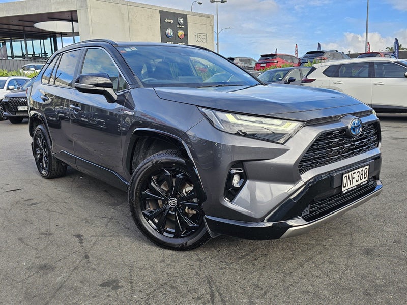 2024 Toyota RAV4 XSE 2.5PH/4WD/HD image 4