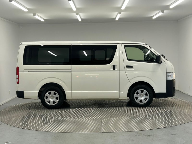 2024 Toyota Regius Ace 2.8D GL image 2