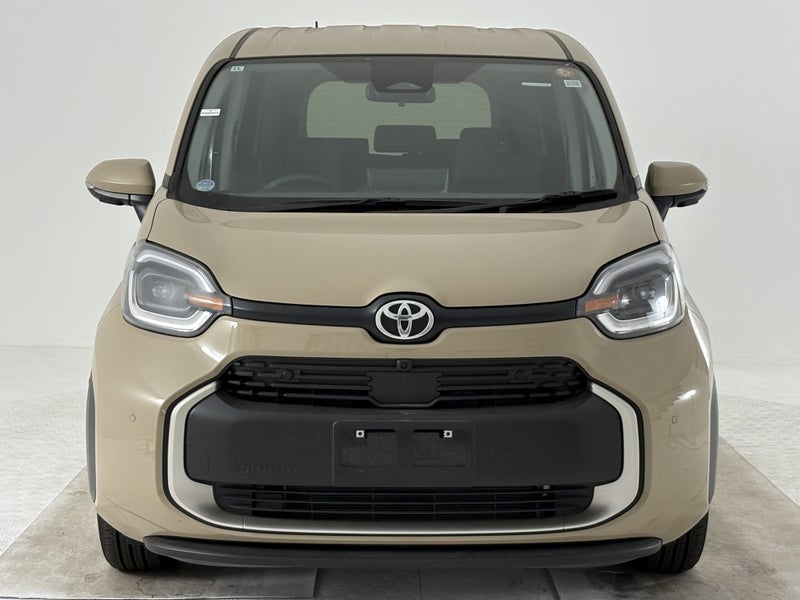 2024 Toyota Sienta 1.5 Hybrid Z image 2