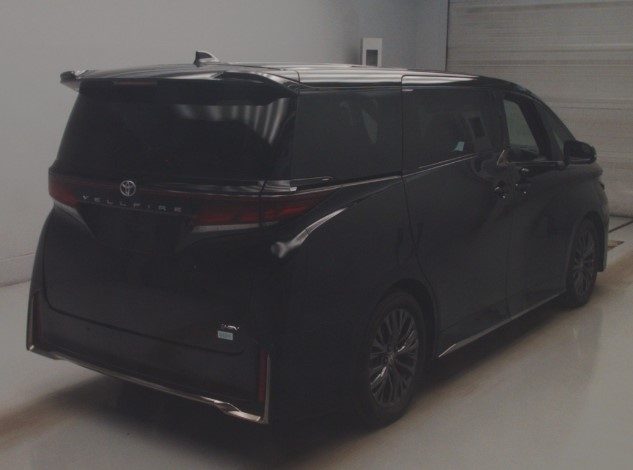 2024 Toyota Vellfire 2.5 Hybrid Z Premier 5 Dr... image 3