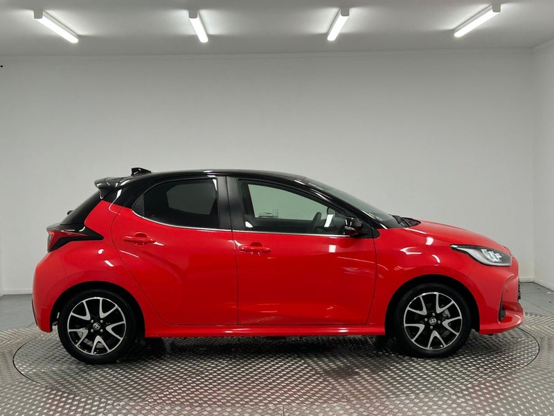 2024 Toyota Yaris 1.5 Hybrid Z image 2