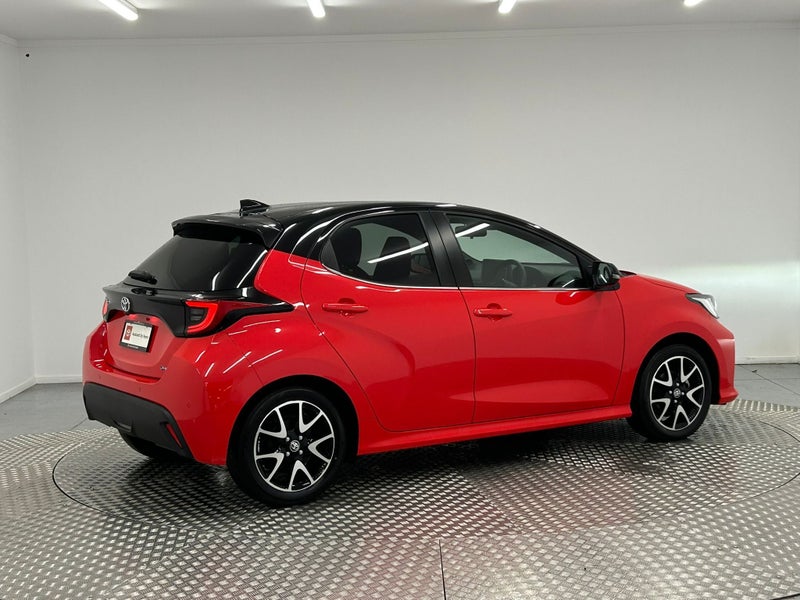 2024 Toyota Yaris 1.5 Hybrid Z image 3