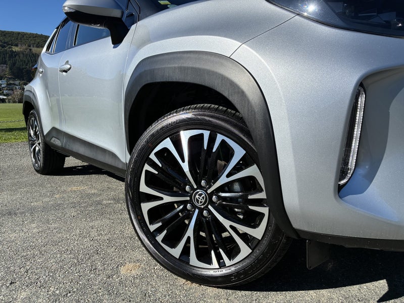 2024 Toyota Yaris Cross 1.5 Hybrid image 2