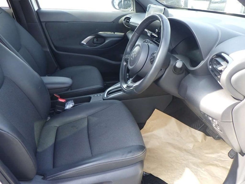 2024 Toyota Yaris Cross 1.5 Hybrid Z image 5