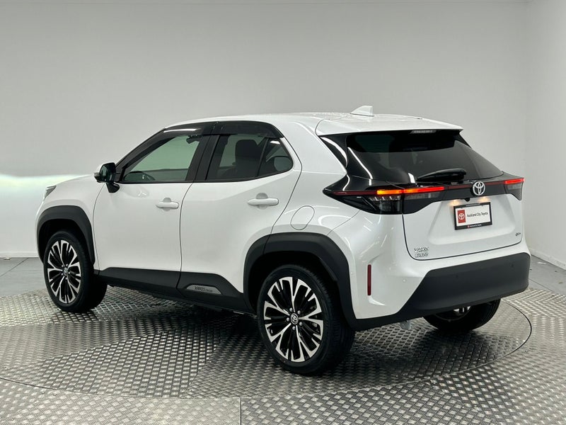 2024 Toyota Yaris Cross 1.5 Hybrid Z image 5