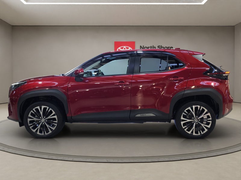 2024 Toyota Yaris Cross 1.5L Hybrid Z 2WD SUV image 4