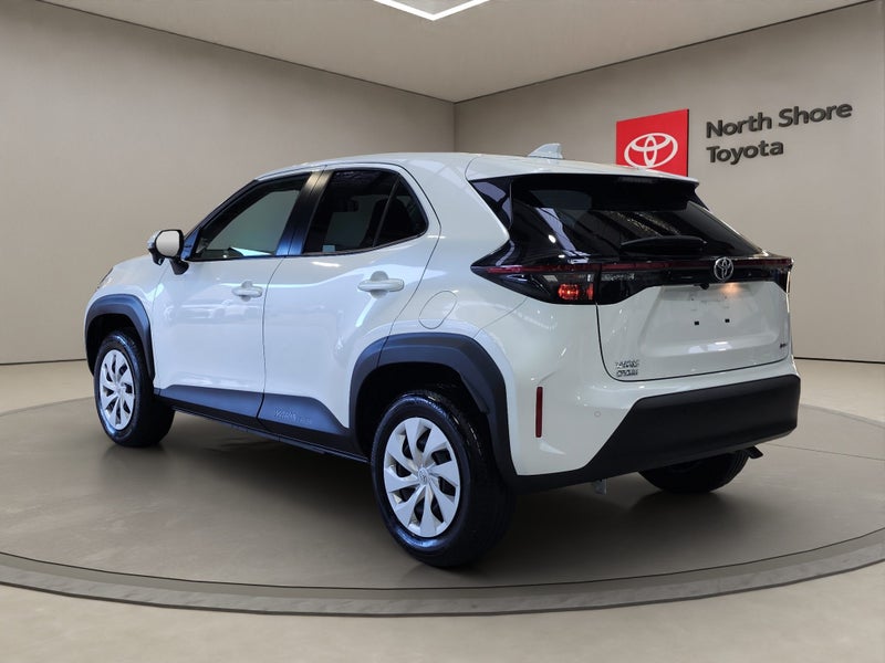 2024 Toyota Yaris Cross Cross 1.5L Hybrid U FWD... image 5