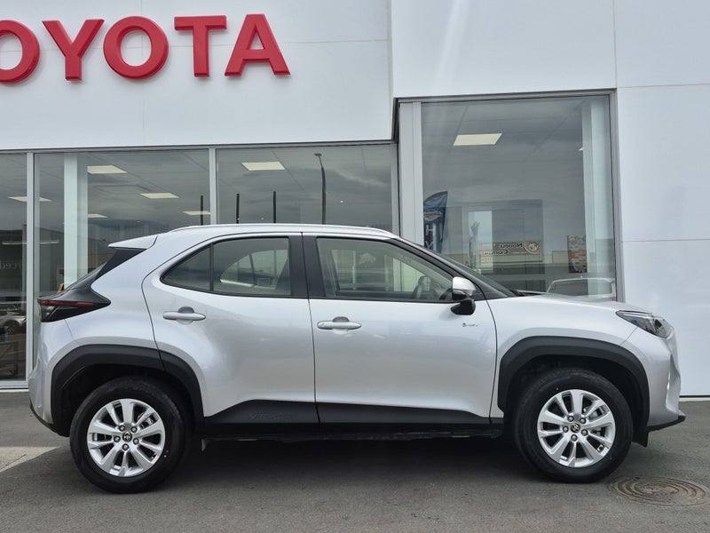 2024 Toyota Yaris Cross Cross 1.5P HYBRID Auto image 2