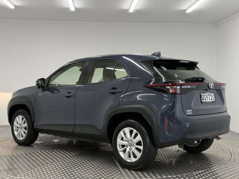 2024 Toyota Yaris Cross Cross GX 1.5 hybrid image 5