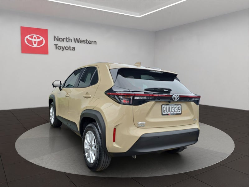 2024 Toyota Yaris Cross Cross GX 1.5L Hybrid FW... image 5