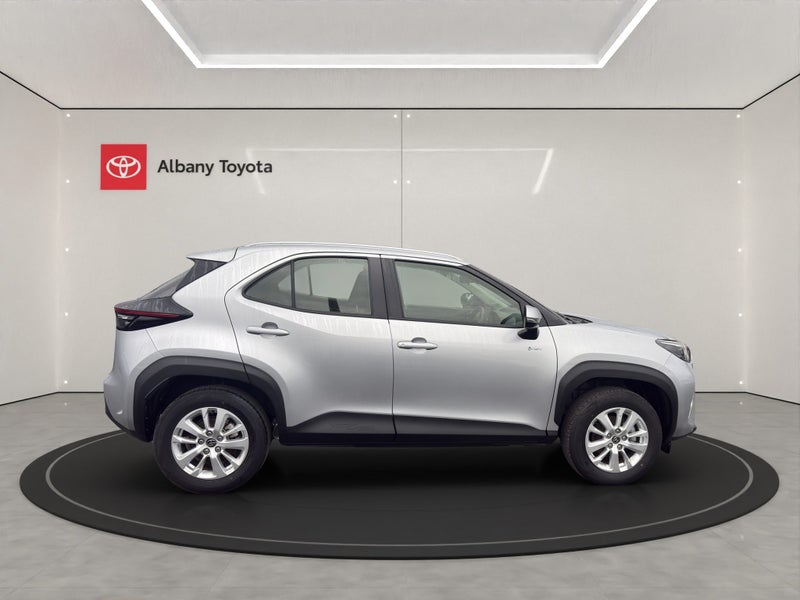 2024 Toyota Yaris Cross Cross GX 1.5P HV ECVT F... image 2
