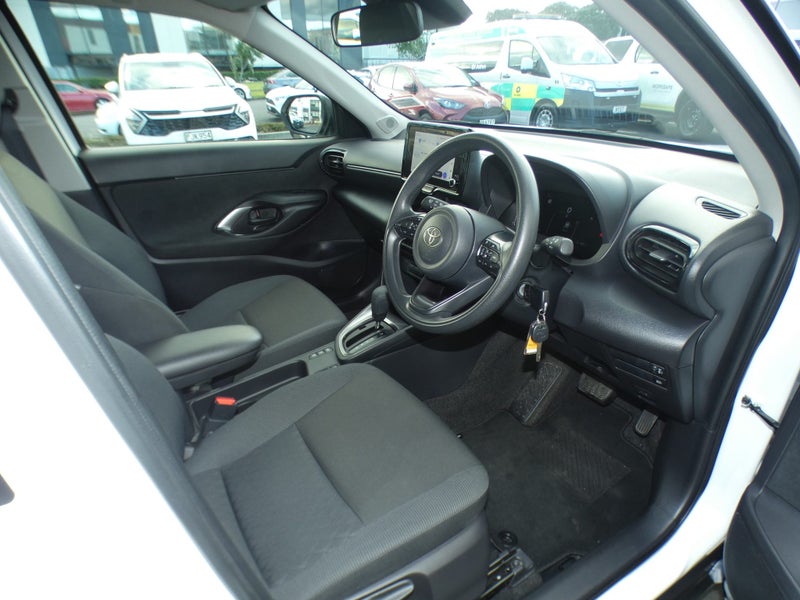 2024 Toyota Yaris Cross Cross GX 1.5P HV ECVT F... image 2