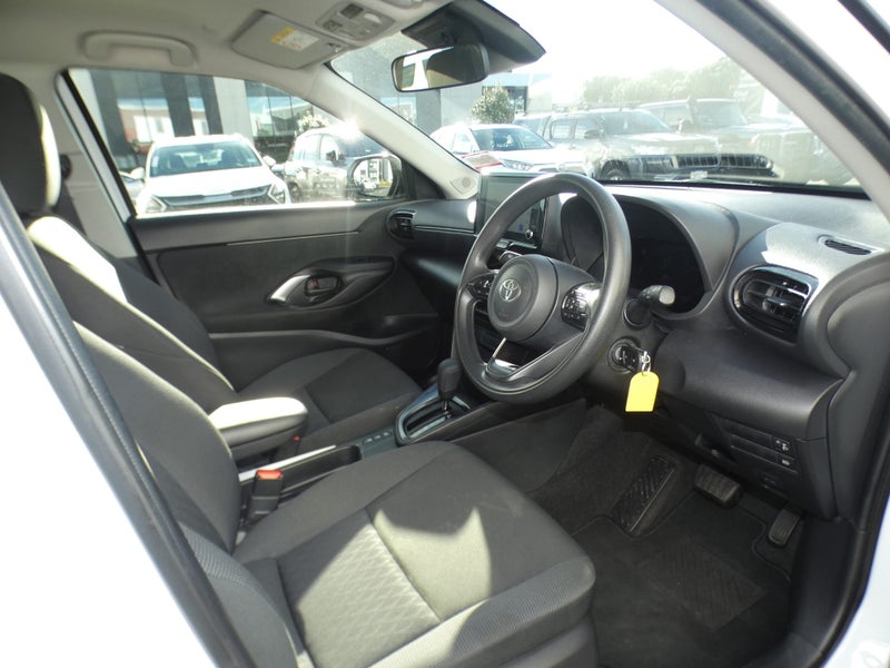 2024 Toyota Yaris Cross Cross GX 1.5P HV ECVT F... image 2