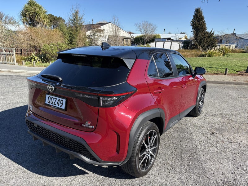 2024 Toyota Yaris Cross GR Sport 1.5P HEV ECVT... image 4