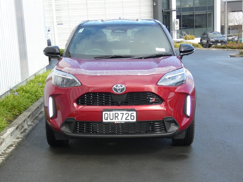 2024 Toyota Yaris Cross GR Sport image 4