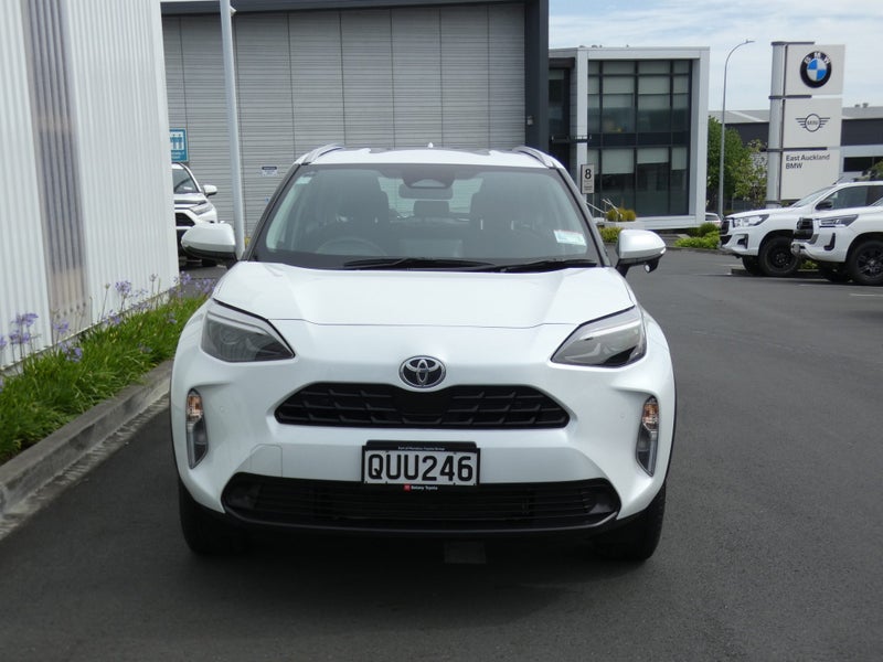 2024 Toyota Yaris Cross GX image 4