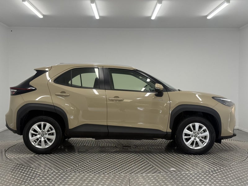 2024 Toyota Yaris Cross GX 1.5 Hybrid image 2