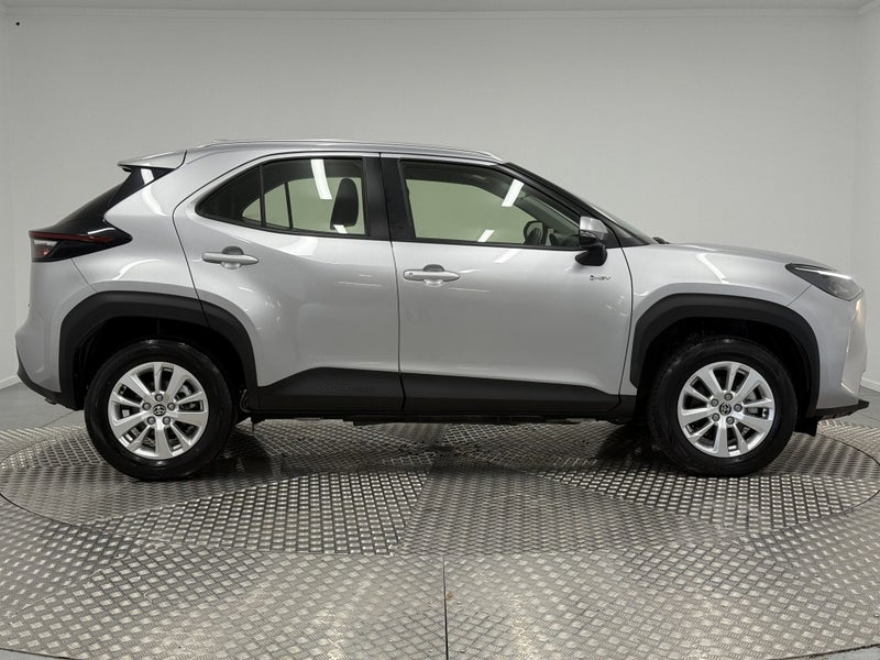 2024 Toyota Yaris Cross GX 1.5 Hybrid image 2