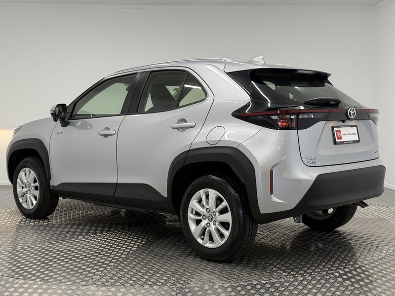 2024 Toyota Yaris Cross GX 1.5 Hybrid image 5