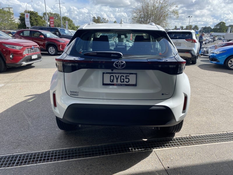 2024 Toyota Yaris Cross GX 1.5 Hybrid image 3