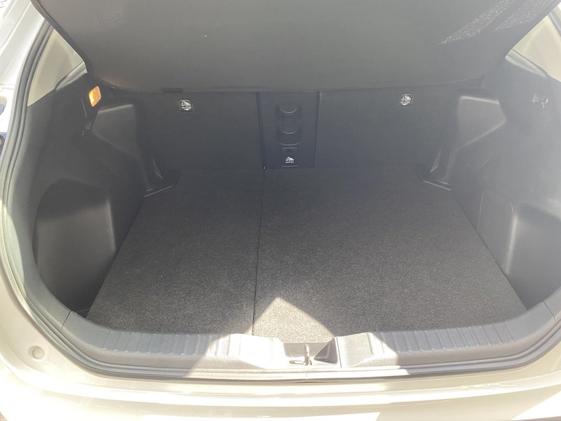 2024 Toyota Yaris Cross GX 1.5 Hybrid image 4