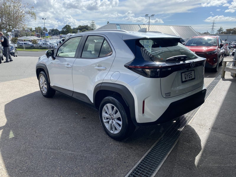 2024 Toyota Yaris Cross GX 1.5 Hybrid image 5