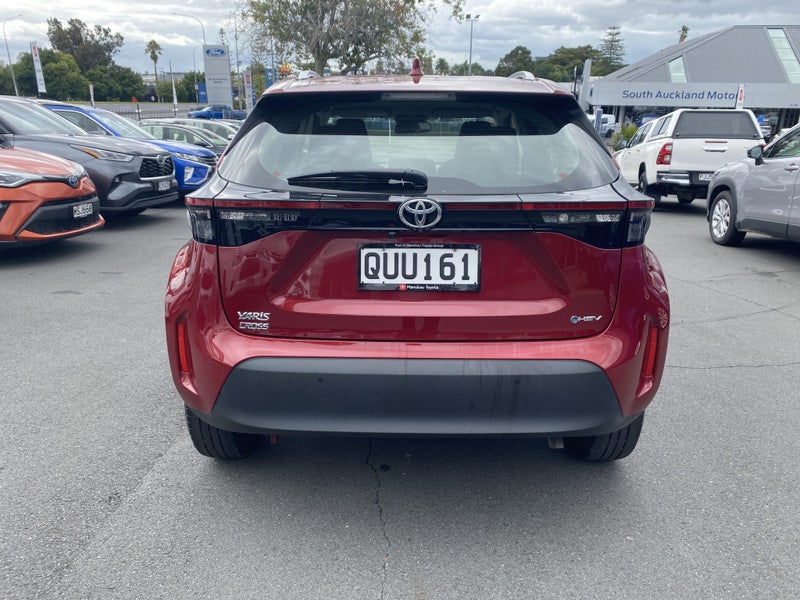 2024 Toyota Yaris Cross GX 1.5 Hybrid image 3