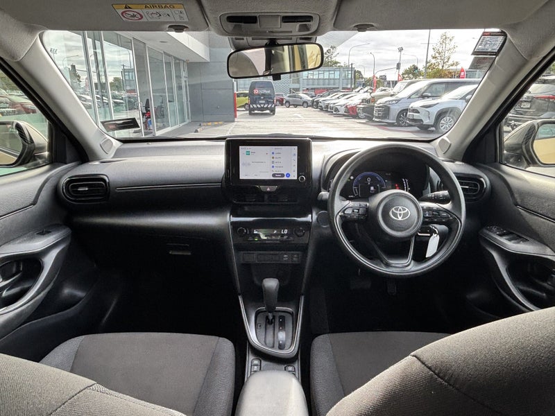 2024 Toyota Yaris Cross GX 1.5 HYBRID ECONOMICA... image 2