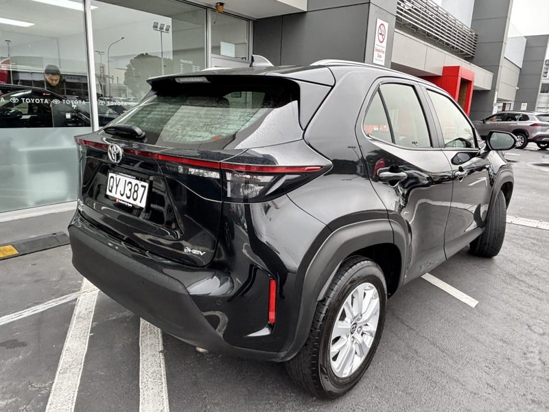 2024 Toyota Yaris Cross GX 1.5 HYBRID POPULAR C... image 3