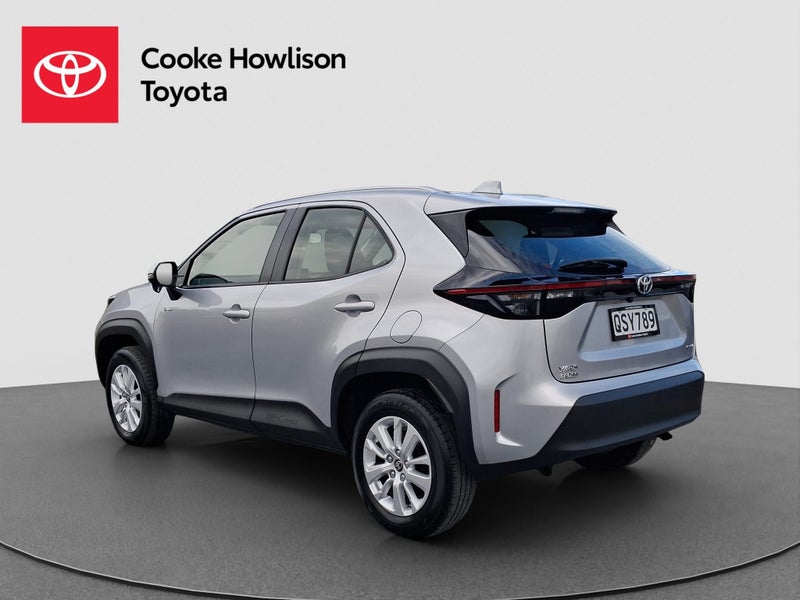 2024 Toyota Yaris Cross GX 1.5L Hybrid image 4