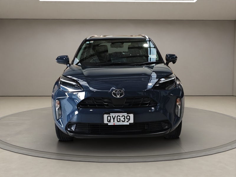 2024 Toyota Yaris Cross GX 1.5L Hybrid FWD SUV image 2