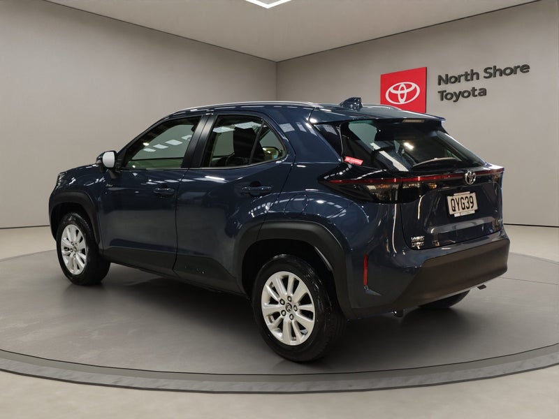 2024 Toyota Yaris Cross GX 1.5L Hybrid FWD SUV image 5
