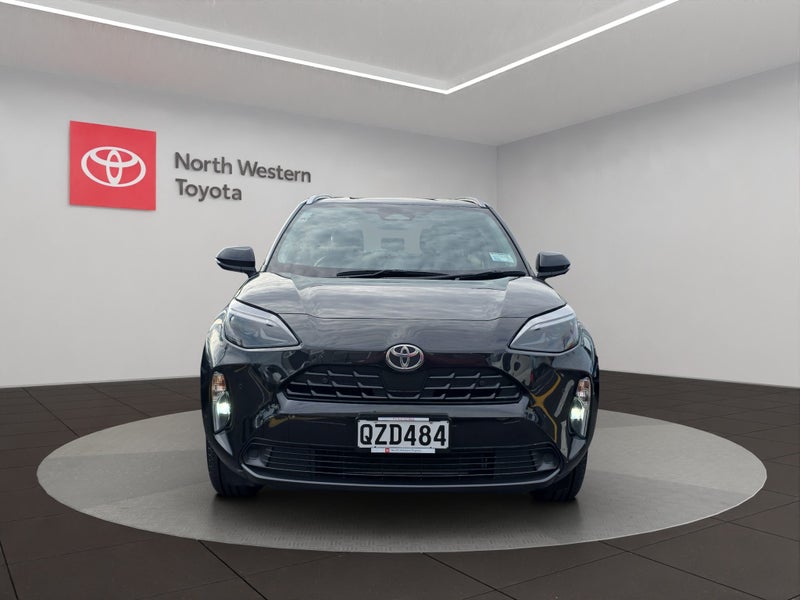 2024 Toyota Yaris Cross GX 1.5L Hybrid FWD SUV image 2