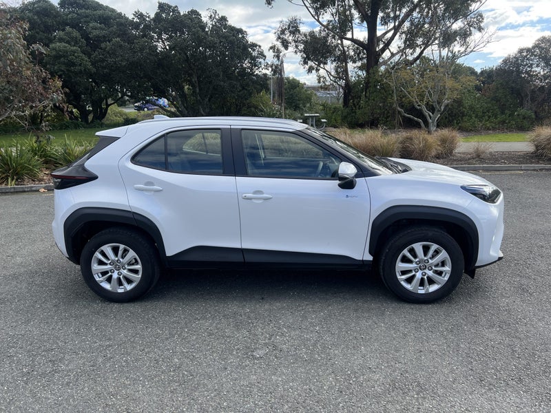 2024 Toyota Yaris Cross GX 1.5P image 3