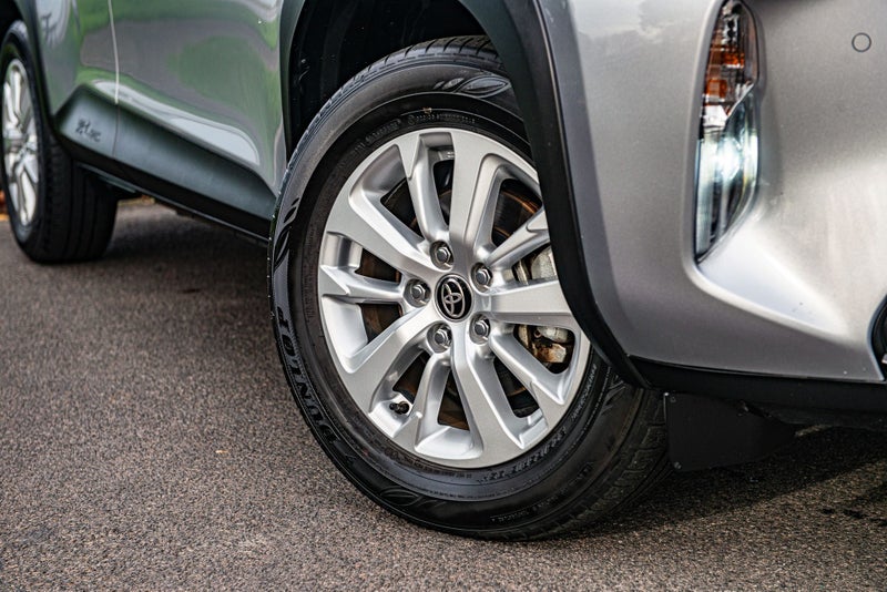 2024 Toyota Yaris Cross GX 1.5P HV ECVT FWD image 3