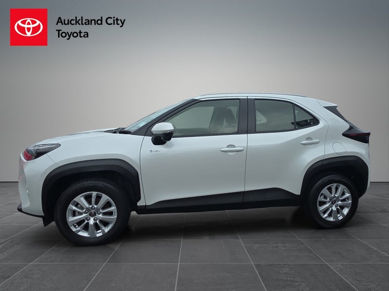 2024 Toyota Yaris Cross GX 1.5P HV ECVT FWD SUV... image 4