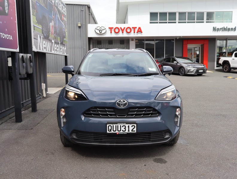 2024 Toyota Yaris Cross GX 1.5P HV ECVT FWD SUV... image 2