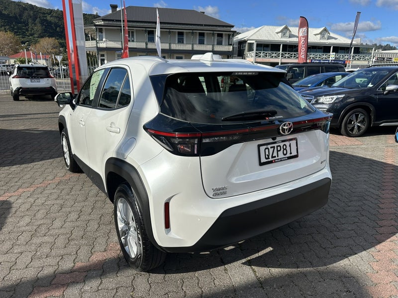 2024 Toyota Yaris Cross GX 1.5P HV ECVT FWD SUV... image 5