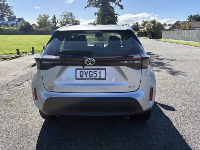 2024 Toyota Yaris Cross GX 1.5P HV ECVT FWD SUV... image 4