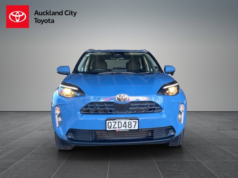 2024 Toyota Yaris Cross GX 1.5P HV ECVT FWD SUV... image 2