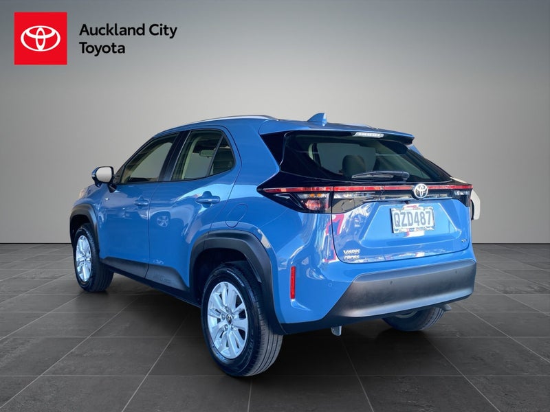 2024 Toyota Yaris Cross GX 1.5P HV ECVT FWD SUV... image 5