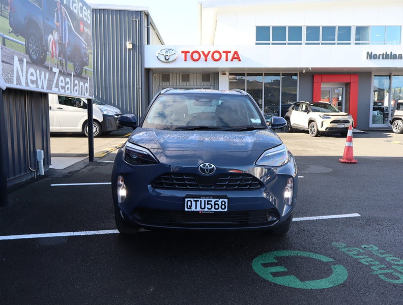 2024 Toyota Yaris Cross GX 1.5P HV ECVT FWD SUV... image 2