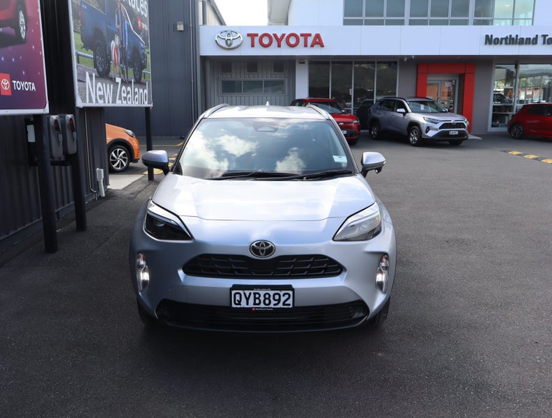 2024 Toyota Yaris Cross GX 1.5P HV ECVT FWD SUV... image 2