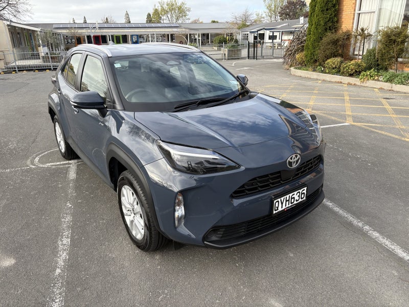 2024 Toyota Yaris Cross GX 1.5P HV ECVT FWD SUV... image 1