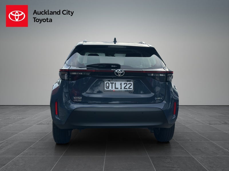 2024 Toyota Yaris Cross GX 1.5P HV ECVT FWD SUV... image 4